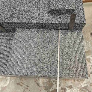 六安芝麻黑拉丝面