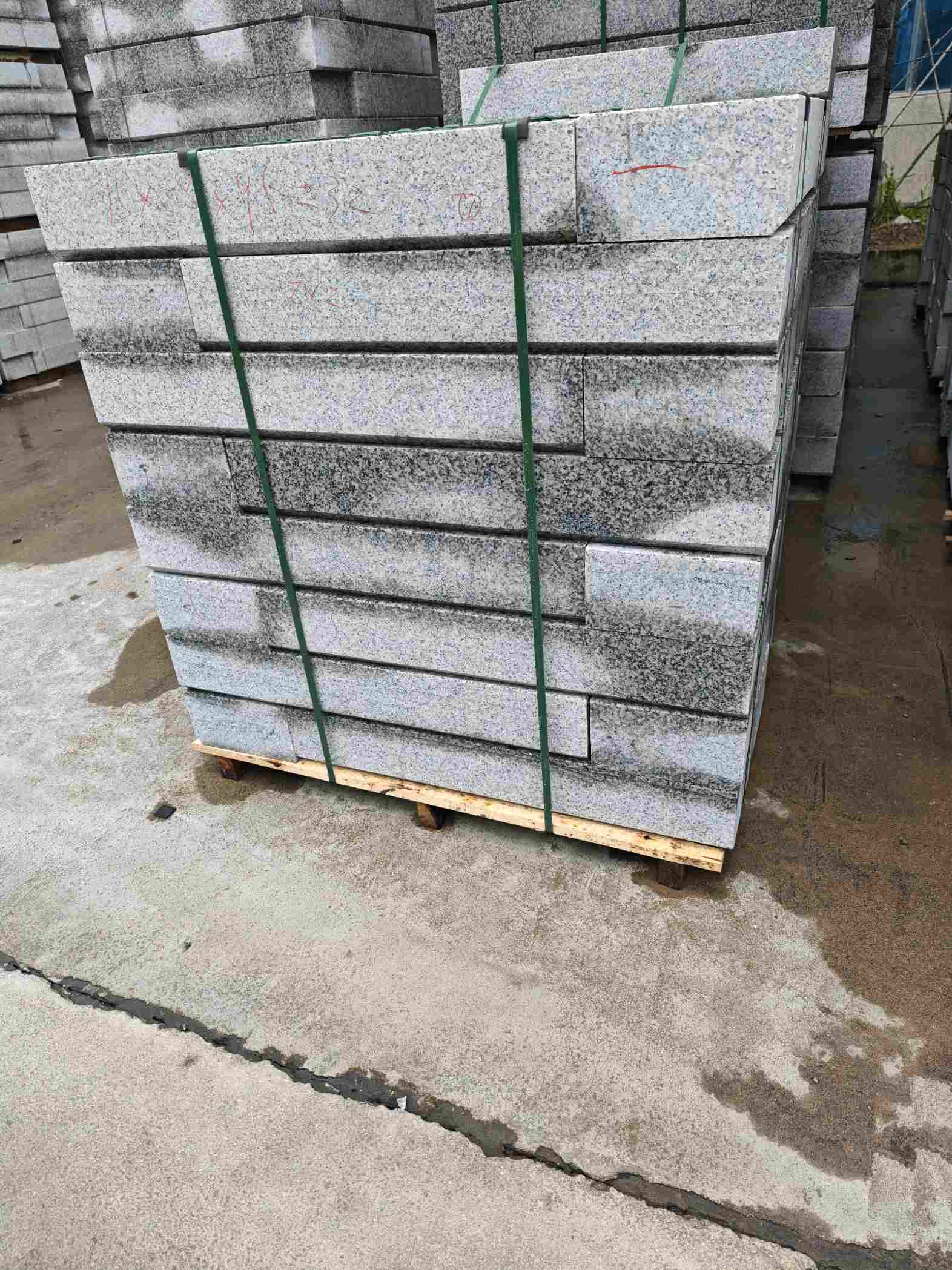 六安芙蓉白路牙石，马路牙子