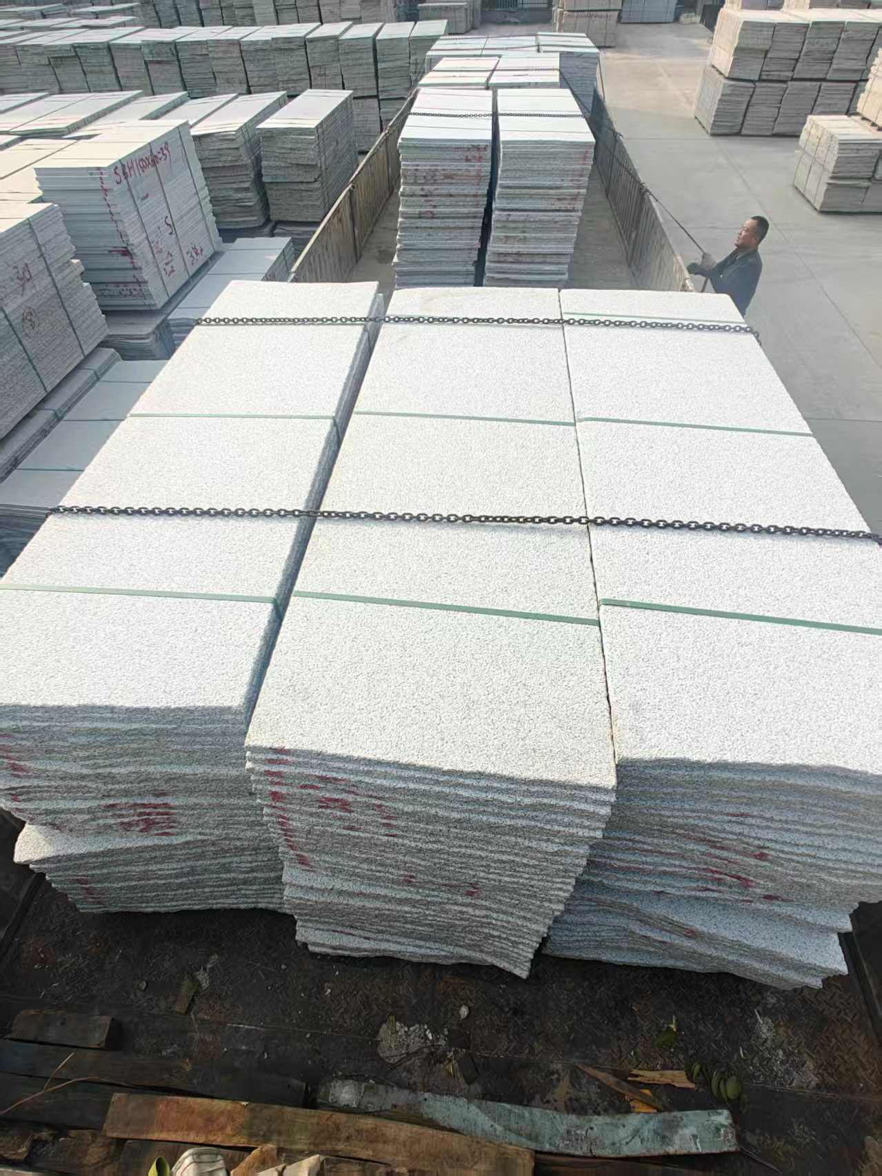 六安芝麻白毛板，石材毛板